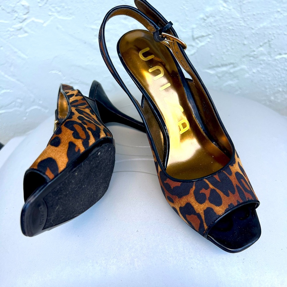 Black / brown unisa sandals
